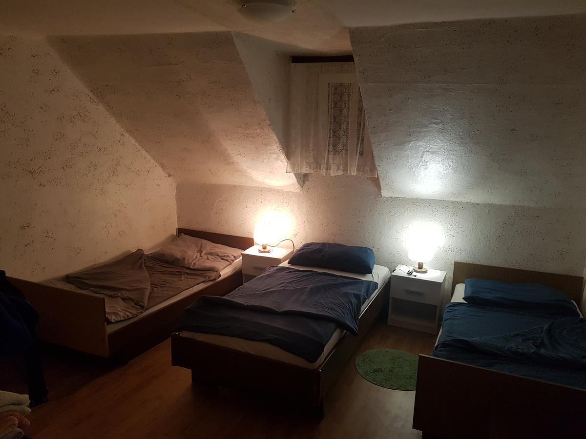 Guesthouse Osvald Жировница Экстерьер фото
