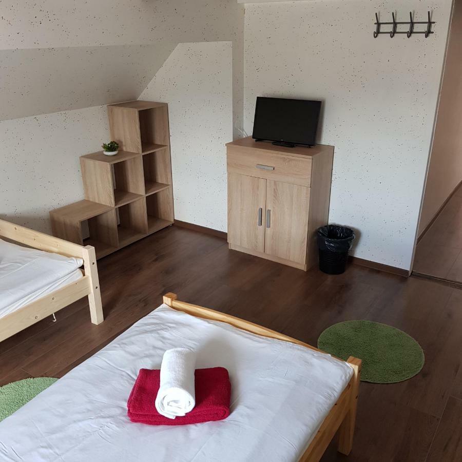 Guesthouse Osvald Жировница Экстерьер фото