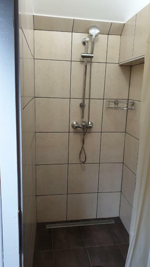 Guesthouse Osvald Жировница Экстерьер фото