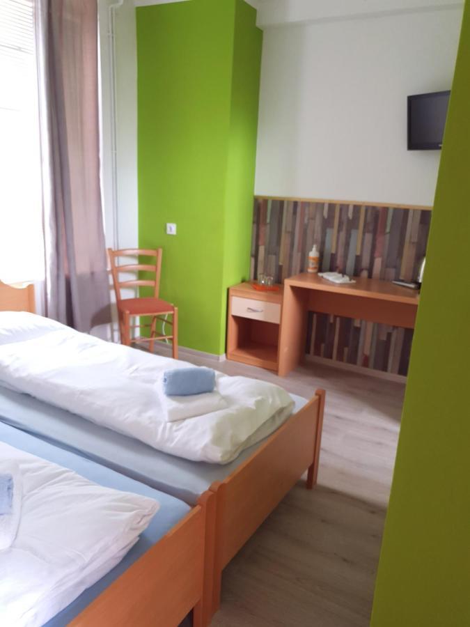 Guesthouse Osvald Жировница Экстерьер фото