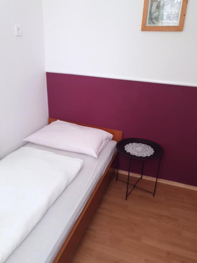 Guesthouse Osvald Жировница Экстерьер фото