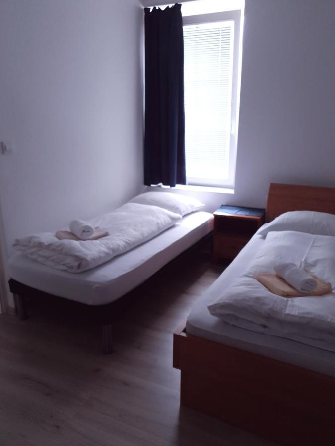 Guesthouse Osvald Жировница Экстерьер фото